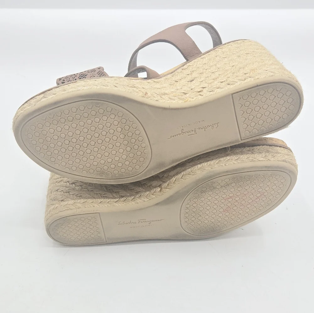Salvador Ferragamo Gioela Sandals Raffia Wedge Platform‎